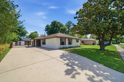10423 Alcott Drive, Houston, TX 77043 - Photo 1