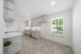 10423 Alcott Dr, Houston, TX 77043 - Photo 12