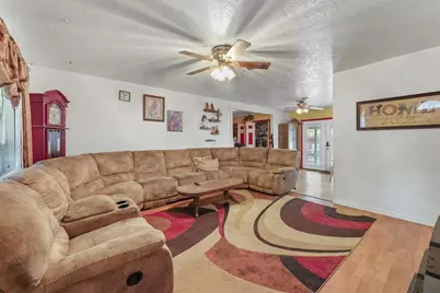 501 Woodridge Drive, Conroe, TX 77306 - Photo 2