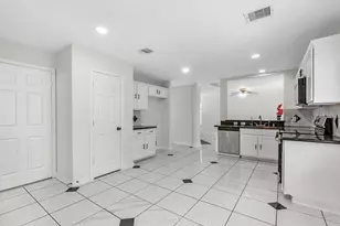 15118 Gaines Meadow Ct, Houston, TX 77083 - Photo 6