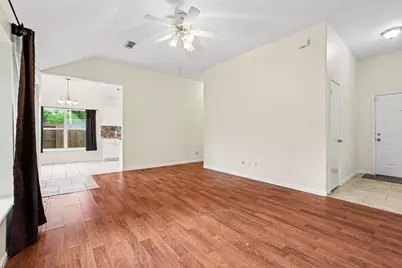 135 Kellyn Oaks Drive, Conroe, TX 77306 - Photo 8