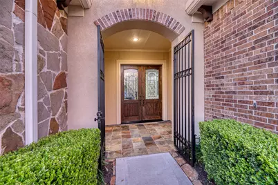 107 Lake View Loop, Fulshear, TX 77441 - Photo 6