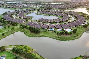 107 Lake View Loop, Fulshear, TX 77441 - Photo 34