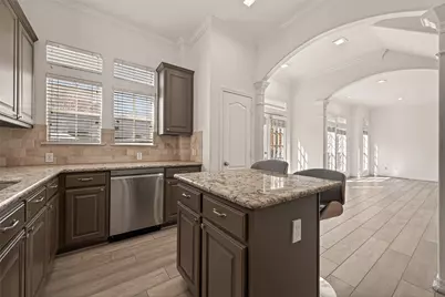 5217 Blossom Street #B, Houston, TX 77007 - Photo 12