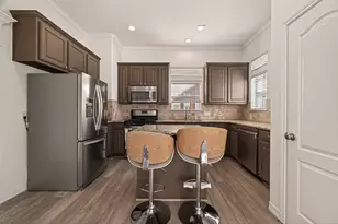 5217 Blossom St, Houston, TX 77007 - Photo 10