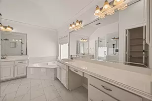 5217 Blossom St, Houston, TX 77007 - Photo 32