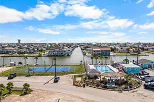 4114 Grayson Dr, Galveston, TX 77554 - Photo 2