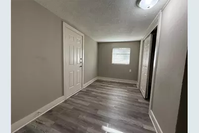 17 E James Street, Baytown, TX 77520 - Photo 14