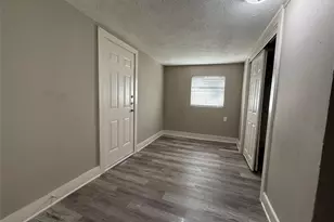 17 E James St, Baytown, TX 77520 - Photo 14