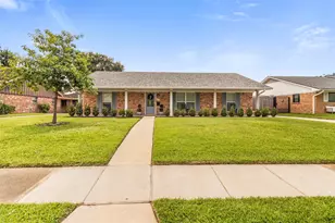 6427 Kury Ln, Houston, TX 77008 - Photo 1
