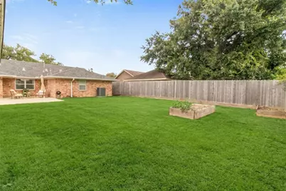 6427 Kury Lane, Houston, TX 77008 - Photo 32