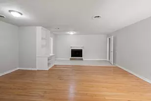 8410 Bob White Dr, Houston, TX 77074 - Photo 2