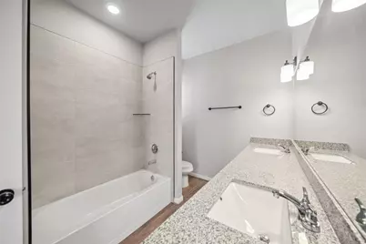 804 N Thompson Street, Conroe, TX 77301 - Photo 24