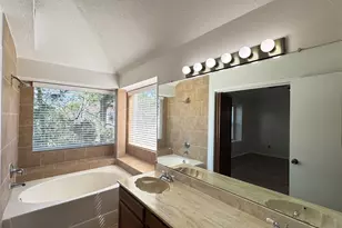 4906 Kleinmeadow Ct, Houston, TX 77066 - Photo 18