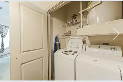 1901 Post Oak Boulevard #3609, Houston, TX 77056 - Photo 10