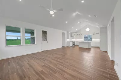 219 Dunovant Drive, Sealy, TX 77474 - Photo 6