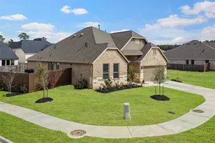29003 Spicewood Vly Dr, New Caney, TX 77357 - Photo 2
