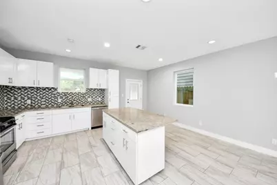 119 E 32 Street, Houston, TX 77018 - Photo 12