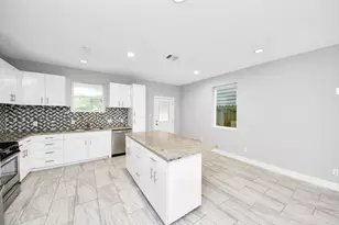 119 E 32nd St, Houston, TX 77018 - Photo 12