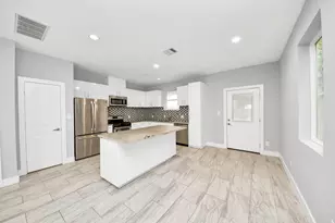 119 E 32nd St, Houston, TX 77018 - Photo 10