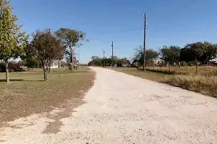 12855 Griffin Ln, Troy, TX 76579 - Photo 2