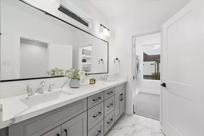 1922 Luna Woods Lane, Houston, TX 77055 - Photo 22
