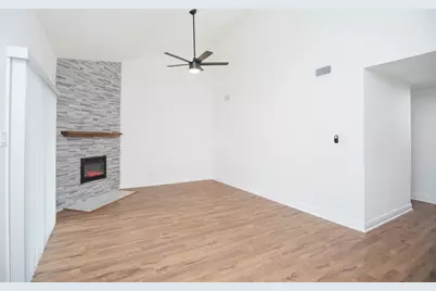 13903 Tower Point Drive, Sugar Land, TX 77498 - Photo 6