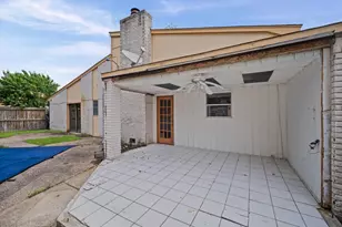 426 S 6th St, La Porte, TX 77571 - Photo 28