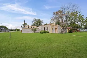 426 S 6th St, La Porte, TX 77571 - Photo 24