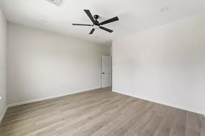4354 Clover Street #B, Houston, TX 77051 - Photo 22