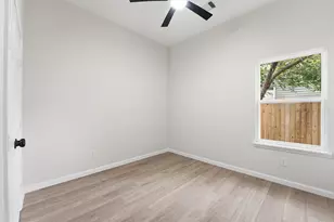 4354 Clover St, Houston, TX 77051 - Photo 10