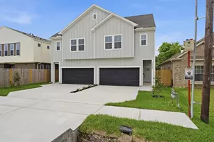 4354 Clover St, Houston, TX 77051 - Photo 2