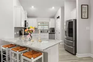 2605 Golden Palms Ln, Texas City, TX 77568 - Photo 12