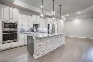 5757 Lakeside Villas Ct, Conroe, TX 77304 - Photo 2