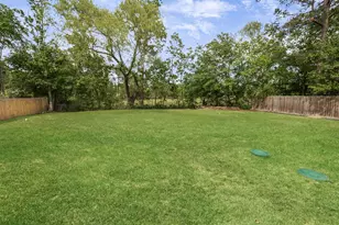 16766 Lake Cir, Conroe, TX 77302 - Photo 22