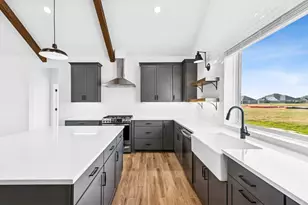 223 Dunovant Dr, Sealy, TX 77474 - Photo 6