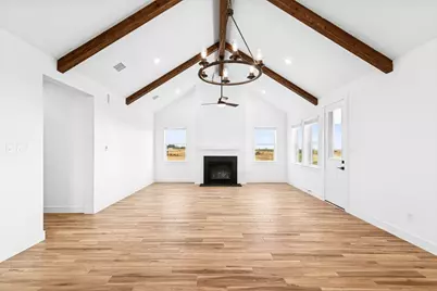 223 Dunovant Drive, Sealy, TX 77474 - Photo 4