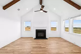 223 Dunovant Dr, Sealy, TX 77474 - Photo 8