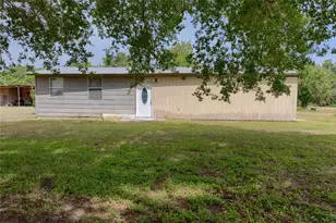 113 Thiele Dr, Yoakum, TX 77995 - Photo 22