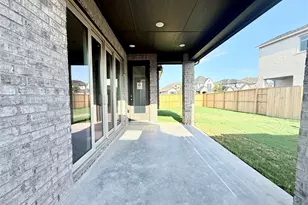 18130 Sunlit Oasis Dr, Webster, TX 77598 - Photo 16