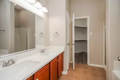 2309 Highland Crossing Drive, Conroe, TX 77304 - Photo 10