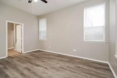 2309 Highland Crossing Drive, Conroe, TX 77304 - Photo 8
