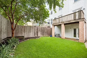 911 Birdsall St, Houston, TX 77007 - Photo 24