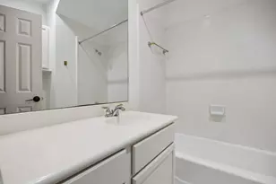 911 Birdsall St, Houston, TX 77007 - Photo 22