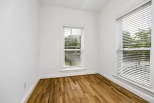 911 Birdsall St, Houston, TX 77007 - Photo 12