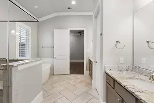 119 Bonnie Ridge Cir, Shenandoah, TX 77384 - Photo 32