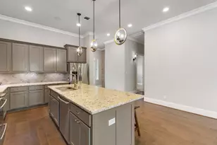 119 Bonnie Ridge Cir, Shenandoah, TX 77384 - Photo 14