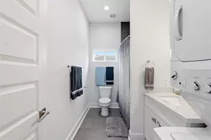 2620 Delafield St, Houston, TX 77023 - Photo 12