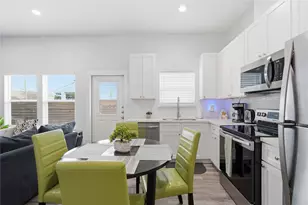 2620 Delafield St, Houston, TX 77023 - Photo 6
