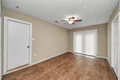 811 Hillcrest Drive, Conroe, TX 77301 - Photo 16
